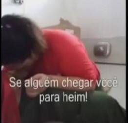 Casada caiu na net chupando o colega de trabalho no horario de almoço