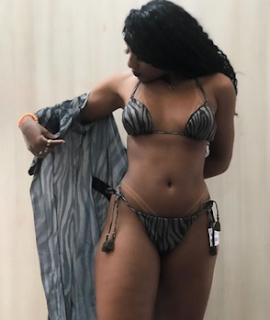 Sensualidade de uma negra linda 2023