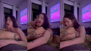 Niccole Rodrigues pelada onlyfans mamando gostoso - Midiasexl