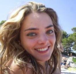 Loira dos olhos azuis caiu na net fazendo sexo com o ex namorado