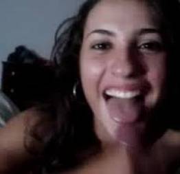 Taynara deliciosa sentando e rebola no pau duro - free pornofree porno