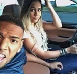 Nego do borel comendo fã enquanto amigo segura a câmera e grava tudo