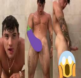 Derek Martin aproveitou o banho pra fazer isso! Estamos sem palavras e molhados