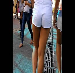 Novinha andando pela rua fazendo compras | sexo da rua |sexo na rua