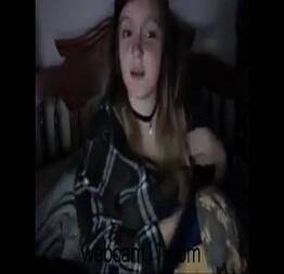 Uncle catching his niece on cam | sexo familiar |Sexo em família